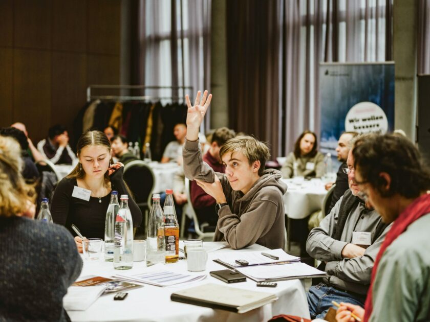 Wie viel Freiheit braucht das Lernen? - Der Bürerrat tagt.